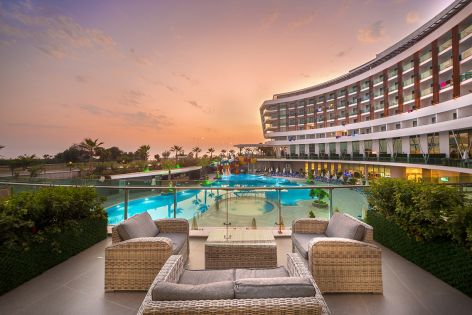 EOS BEACH RESORT